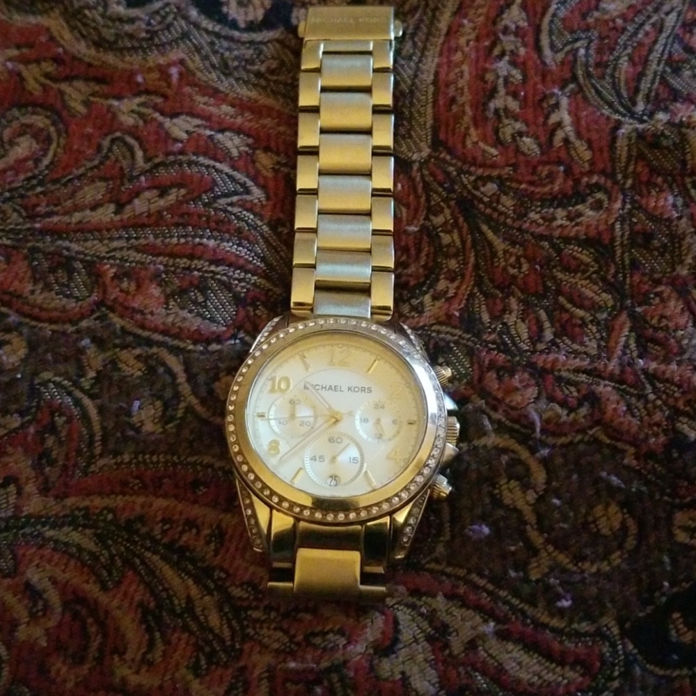 Watch - Picture 4 of 4